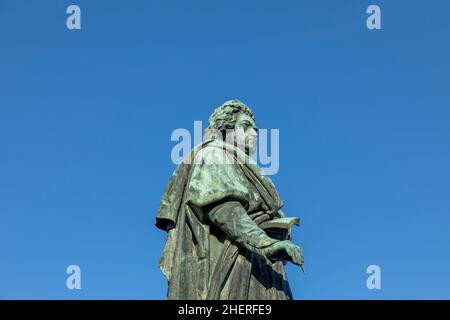 Statue von Ludwig van Beethoven in Bonn auf dem Munsterplatz Stockfoto