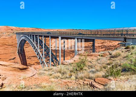 Die Navajo-Brücke überspannt den Fluss colorado in der Nähe der Lees Ferry in Arizona, USA Stockfoto