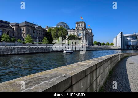 Reichstagsgebäude und Paul-Löbe-Haus an der Spree, Deutscher Bundestag, Regierungsbezirk, Tiergarten, Berlin, Deutschland Stockfoto