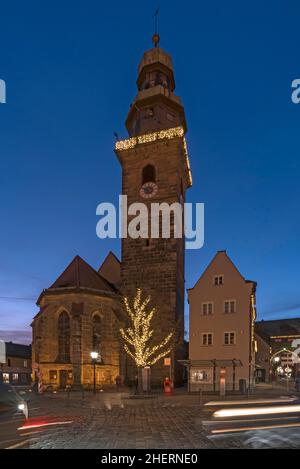 Weihnachten beleuchtete St. Johanniskirche am Abend, Lauf an der Pegnitz, Mittelfranken, Bayern, Deutschland Stockfoto