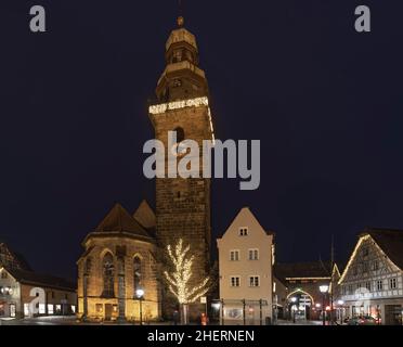 Weihnachten beleuchtete St. Johanniskirche am Abend, Lauf an der Pegnitz, Mittelfranken, Bayern, Deutschland Stockfoto