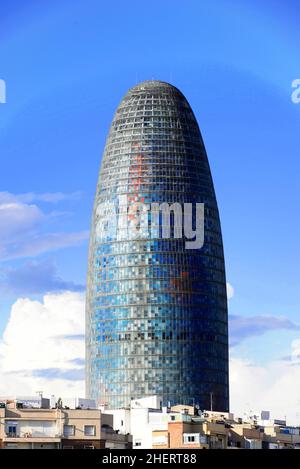 Torre Agbar, 142m hoher Wolkenkratzer, Architekt Jean Nouvel, Glorias Square, Barcelona, Katalonien, Spanien Stockfoto