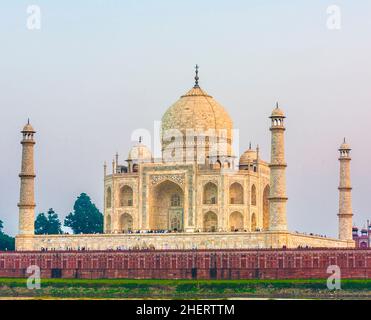 taj mahal vom yamuna Fluss in Sonnenuntergang Stockfoto
