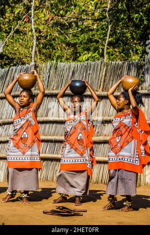 Einblicke in das Leben der Swazis, Swazi Cultural Village, Wildlife Sanctuary, Swasiland, Eswatini, Südafrika, Milwane Stockfoto