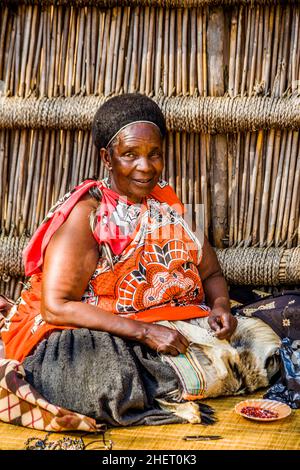 Einblicke in das Leben der Swazis, Swazi Cultural Village, Wildlife Sanctuary, Swasiland, Eswatini, Südafrika, Milwane Stockfoto