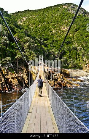 Storms River Mouth Suspension Bridge, Tsitsikamma National Park, Südafrika Stockfoto