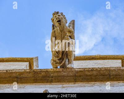 Gotischer Steingardon der Lonja de la seda, eines der berühmtesten Gebäude von Valencia, Spanien. Stockfoto