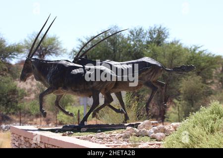 Gemsbok-Statue in Tweerivieren, Kagalagadi Stockfoto