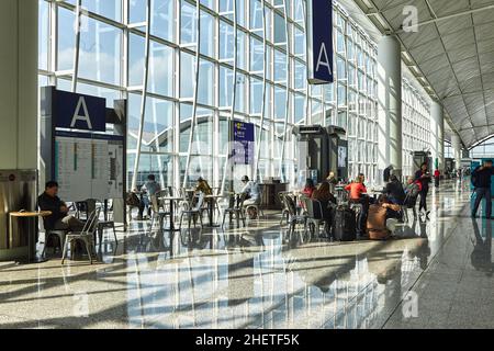 Hong Kong International Airport ist eines der größten Umschlagzentren, Passagierdrehscheibe und Tor zu Zielen in China und Asien. Stockfoto