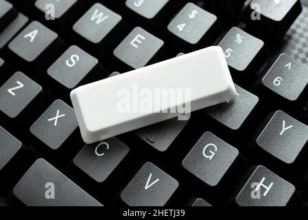 Alte Notizen Erneut Eingeben, Textspiele Spielen, Tippgeschwindigkeit Testen Stockfoto
