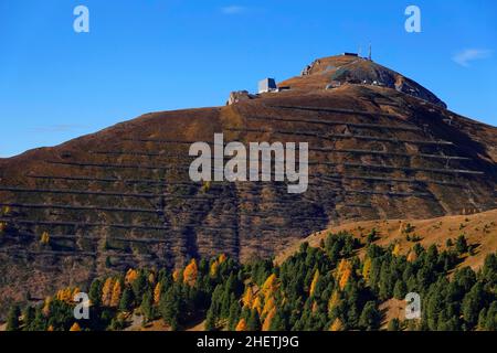 Blick auf den Sellajoch und die Langkofel, Plattkofel, Sassopiatto, Langkofel, Südtirol, Dolomiten Berge, Italien Stockfoto