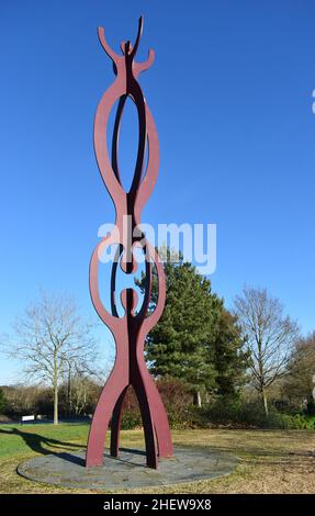 Outdoor-Kunst im Campbell Park in Milton Keynes: Kettenreaktion von Ray Smith. Stockfoto