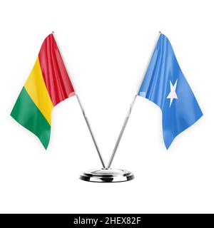 Zwei Tischfahnen isoliert auf weißem Hintergrund 3D Illustration, Guinea und somalia Stockfoto