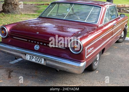 1966 Ford Falcon Futura, von Ford Australia allgemein Ford Futura genannt, geparkt am Avalon Beach, Sydney, Australien Stockfoto