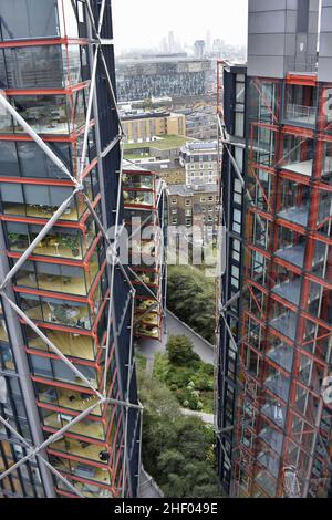 Neo Bankside - Moderne Wohnanlage von der Tate Modern Aussichtsplattform, Southwark London UK aus gesehen. Stockfoto