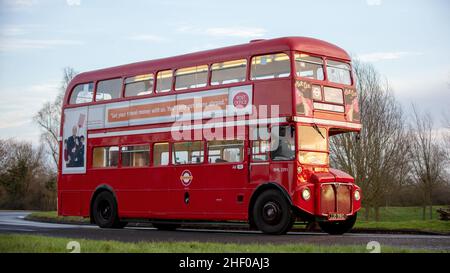 1966 LEYLAND AEC roter London Routemaster Bus Stockfoto