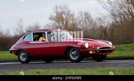 Jaguar Oldtimer des Typs 1969 in Rot Stockfoto