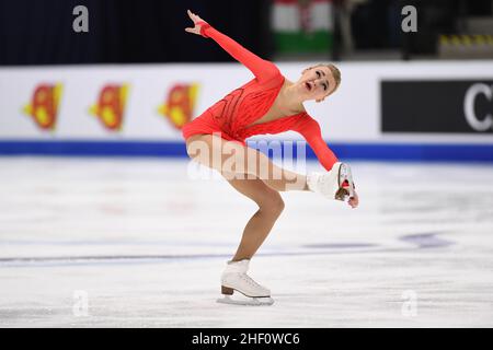 Tallinn, Estland. Januar 13 2021: Antonina DUBININA (SRB), während des Women Short Program, bei den ISU-Europameisterschaften im Eiskunstlauf 2022, in der Tondiraba Ice Hall, am 13. Januar 2022 in Tallinn, Estland. Quelle: Raniero Corbelletti/AFLO/Alamy Live News Stockfoto