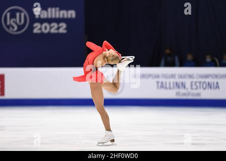 Tallinn, Estland. Januar 13 2021: Antonina DUBININA (SRB), während des Women Short Program, bei den ISU-Europameisterschaften im Eiskunstlauf 2022, in der Tondiraba Ice Hall, am 13. Januar 2022 in Tallinn, Estland. Quelle: Raniero Corbelletti/AFLO/Alamy Live News Stockfoto