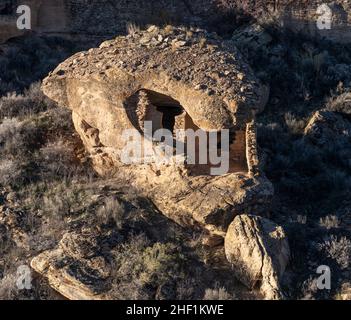 Erodiertes Boulder House, Teil der Square Tower Group am Hovenweep National Monument. Stockfoto