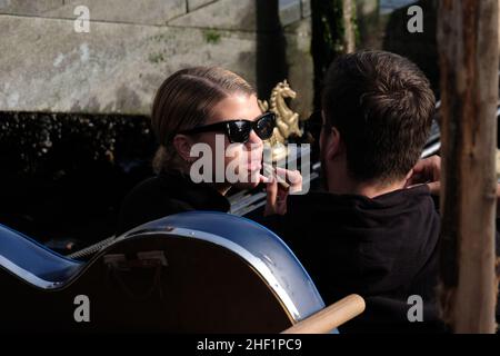 Scott Disick und Sofia Richie kuschelten auf einer Gondel in Venedig, Italien, 17. Oktober 2017 Stockfoto