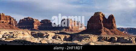 Wüstenbummeln in der Nähe des Zusammenflusses des Dirty Devil und des Colorado Flusses in der Nähe von Hite, Utah. Stockfoto