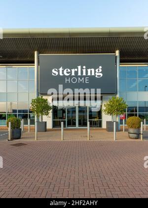 Sterling Store Eingang in Fort Kinnaird, Edinburgh, Schottland, Großbritannien Stockfoto