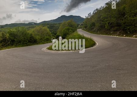 Haarnadelstraße im Lovcen Nationalpark, Montenegro Stockfoto