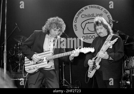 Albert Lee und Seymour Duncan treten 1987 bei einer Wohltätigkeitsjam im Town & Country Club, London, England auf. Stockfoto