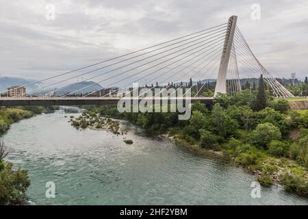 Millenium Brücke in Podgorica, Hauptstadt von Montenegro Stockfoto