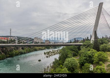 Millenium Brücke in Podgorica, Hauptstadt von Montenegro Stockfoto