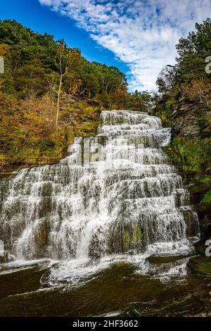 Hector fällt während der Herbstfärbung der Blätter in der Region Finger Lakes im Bundesstaat New York. Stockfoto