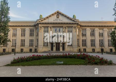 ZAGREB, KROATIEN - 14. JUNI 2019: Gebäude des kroatischen Staatsarchivs in Zagreb, Kroatien Stockfoto