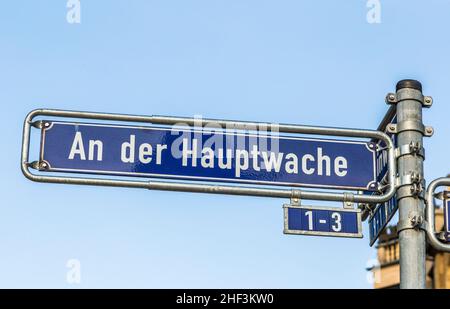Straßenschild an der hauptwache in Frankfurt Stockfoto