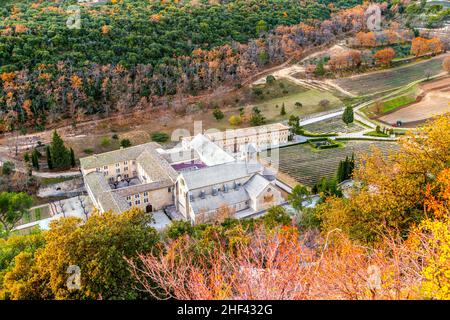 Antenne von Senanque Abtei in der Provence, Frankreich Stockfoto