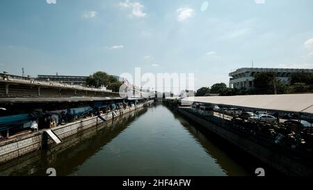 ThEWET BLUMENMARKT, Wat Sam Phraya, Phra Nakhon BANGKOK, THAILAND Stockfoto