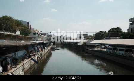 ThEWET BLUMENMARKT, Wat Sam Phraya, Phra Nakhon BANGKOK, THAILAND Stockfoto