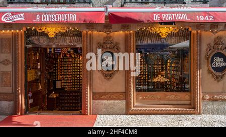 A Conserveira de Portugal, Cannery Shop, Baixa, Lissabon, Portugal. Stockfoto