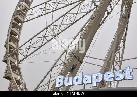 Riesenrad im Stadtzentrum von Budapest. Ungarn Stockfoto