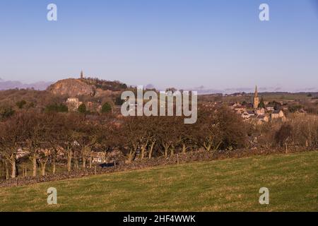 Crich Village, einschließlich Crich Stand, Derbyshire Stockfoto