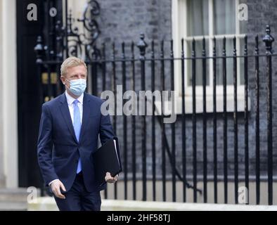 Der Abgeordnete Oliver Dowden - Mitvorsitzender der Konservativen Partei - verlässt die Downing Street 10, 12th. Januar 2022 Stockfoto