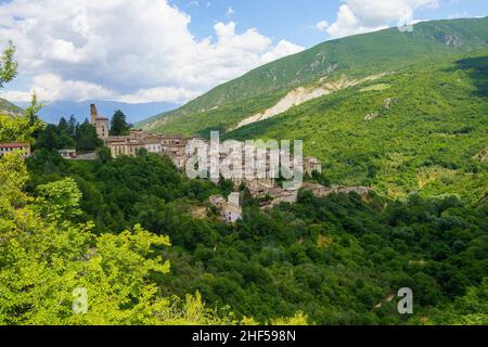 Anversa degli Abruzzi, Provinz L Aquila, Abruzzen, Italien: Altstadt Stockfoto