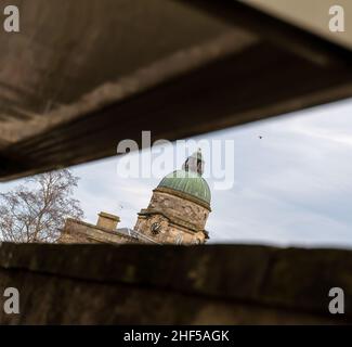 ELGIN, MORAY, SCHOTTLAND - 12. JANUAR 2022: Dies ist eine Ansicht der Außenseite des Dr. Grays Hospital in Elgin, Moray, Schottland am 12. Januar 2022. Stockfoto