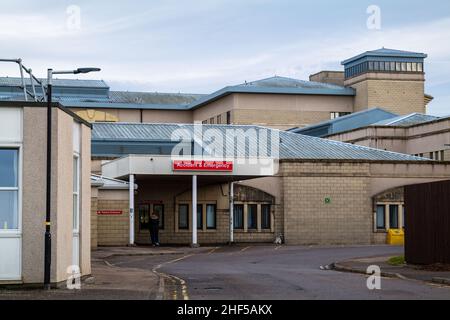 ELGIN, MORAY, SCHOTTLAND - 12. JANUAR 2022: Dies ist eine Ansicht der Außenseite des Dr. Grays Hospital in Elgin, Moray, Schottland am 12. Januar 2022. Stockfoto