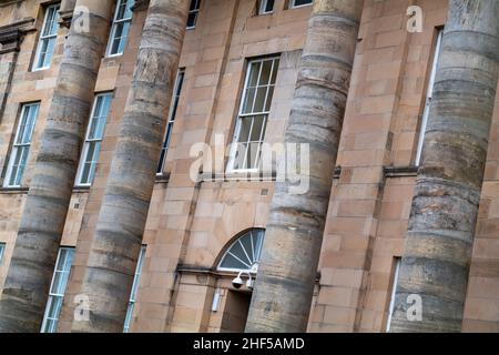 ELGIN, MORAY, SCHOTTLAND - 12. JANUAR 2022: Dies ist eine Ansicht der Außenseite des Dr. Grays Hospital in Elgin, Moray, Schottland am 12. Januar 2022. Stockfoto