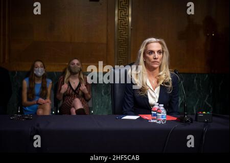 Washington, Vereinigte Staaten Von Amerika. 13th Januar 2022. Lael Brainard erscheint am Donnerstag, den 13. Januar 2022, vor einer Anhörung des Senatsausschusses für Banken, Wohnungsbau und städtische Angelegenheiten wegen ihrer Ernennung zum stellvertretenden Vorsitzenden des Gouverneursrats des Federal Reserve Systems im Dirksen Senate Office Building in Washington, DC. Quelle: Rod Lampey/CNP/Sipa USA Quelle: SIPA USA/Alamy Live News Stockfoto