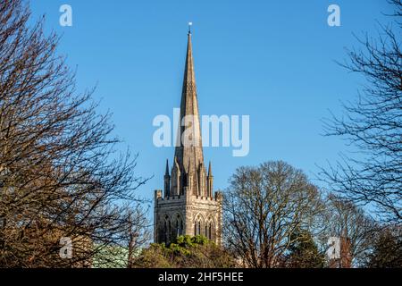 Chichester, Januar 5th 2022: Der Turm der Chichester Kathedrale Stockfoto