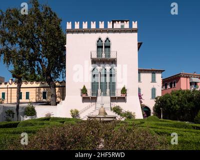 Bardolino, Italien - August 9 2021: Villa Terzi-Cristanini delle Rose Stockfoto