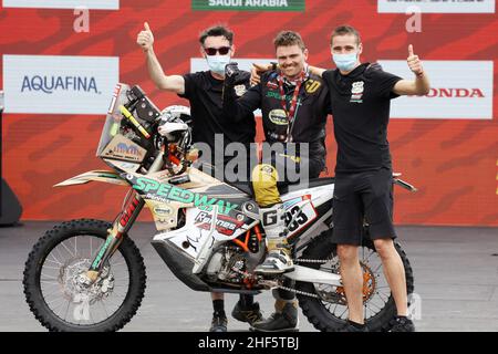 Dschidda, Saudi-Arabien. 14th Januar 2022. Jeddah, Arabie Saoudite. 14th Januar 2022. 83 Jagu Julien (Fra), LG Rally Team, KTM450 Rally Factory Replica, Moto, W2RC, Aktion während des Podiumsplatzierungen der Rallye Dakar 2022, am 14th 2022. Januar in Jeddah, Saudi-Arabien - Foto Julien Delfosse/DPPI Credit: DPPI Media/Alamy Live News Credit: DPPI Media/Alamy Live News Stockfoto