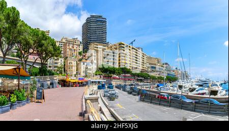 Panoramablick auf die Hauptpromenade und den Hafen von Monaco Stockfoto